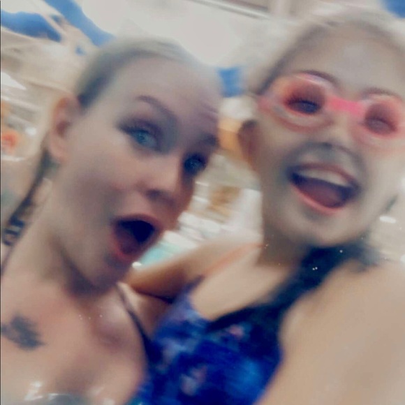 Meet your Posher, Kelli - Picture 8 of 16